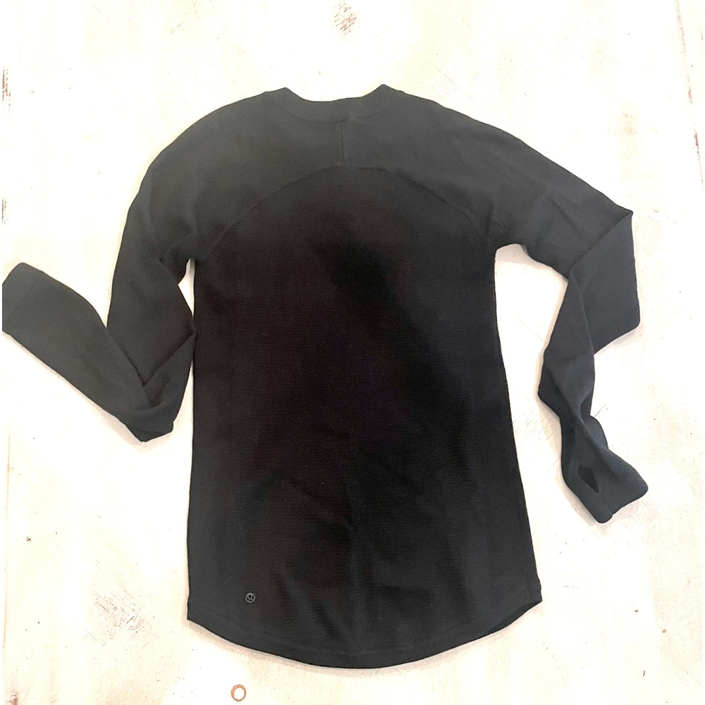 Lululemon fitted sweater